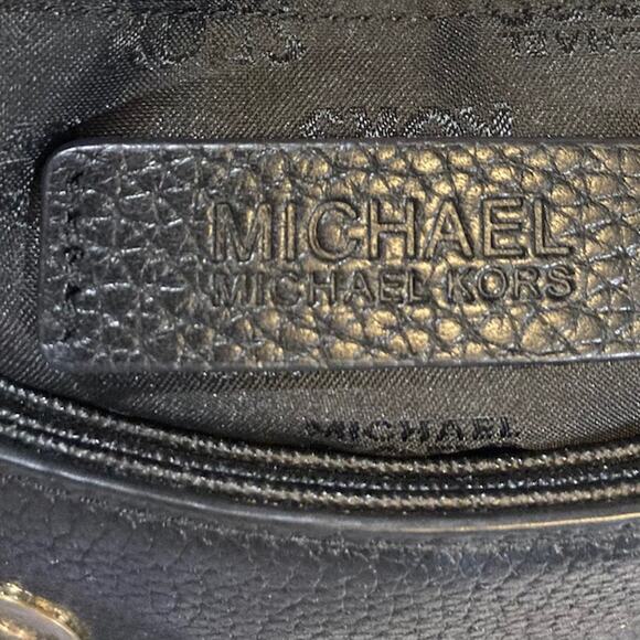 Michael Kors Black Leather "Bedford" Tassel Crossbody Bag - Picture 5 of 9